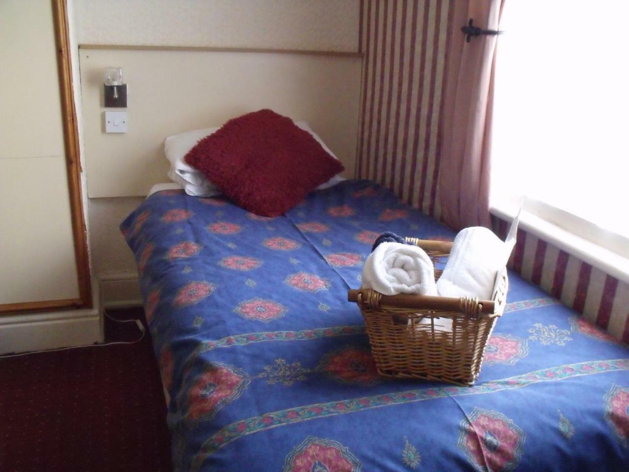 The Derby Hotel Blackpool Room photo